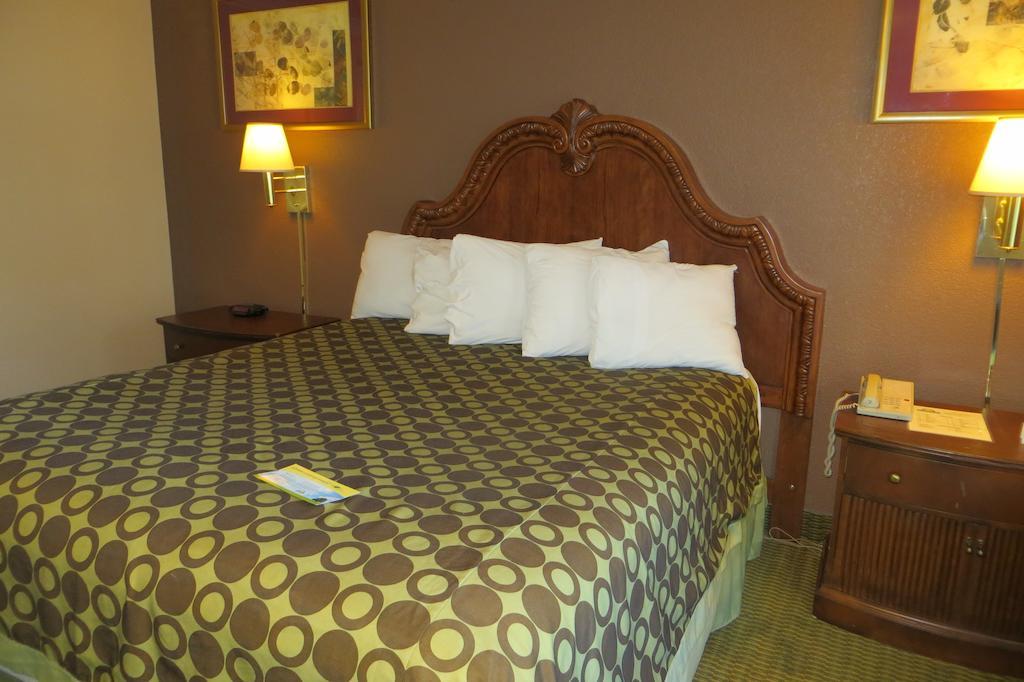 American Inn Stockton Ngoại thất bức ảnh
