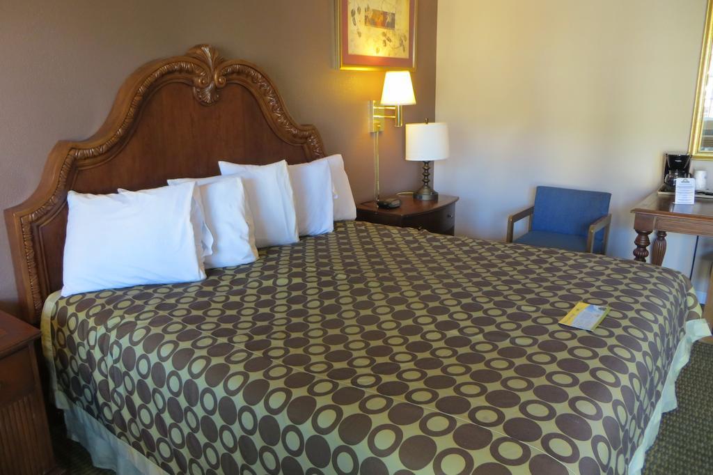 American Inn Stockton Ngoại thất bức ảnh